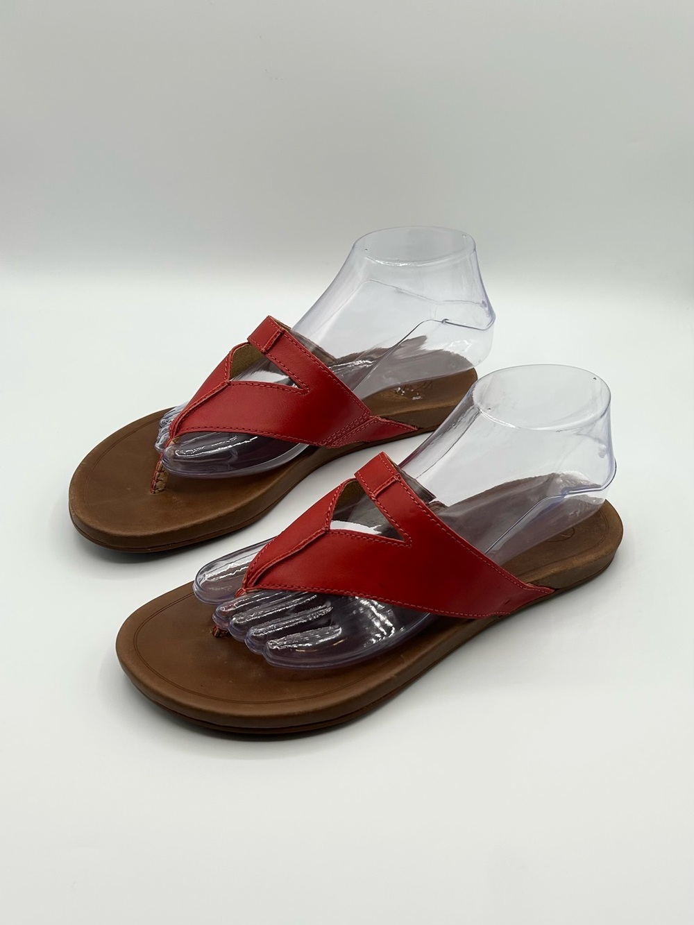 OluKai Red Leather Sandals Flats Women’s Size 9